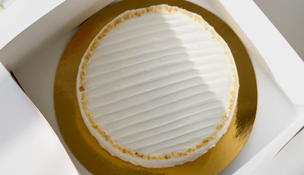 Rund tårtbricka guld