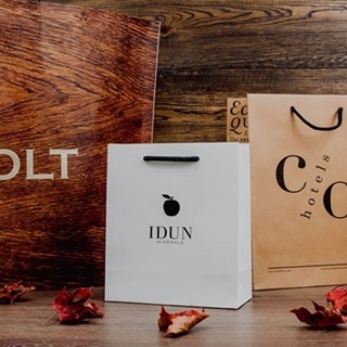 Profiltrycka papperspåsar