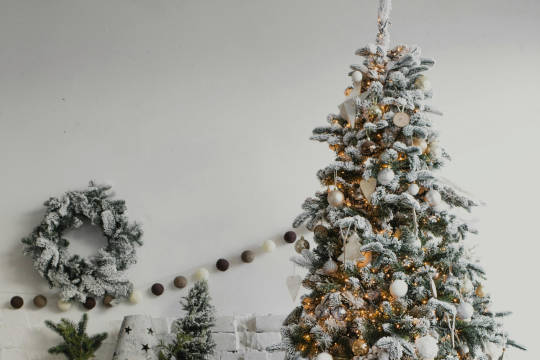 Julgran och julkrans