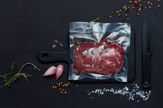 Vakuumpåsar för paketering, försegling och tillagning av livsmedel.