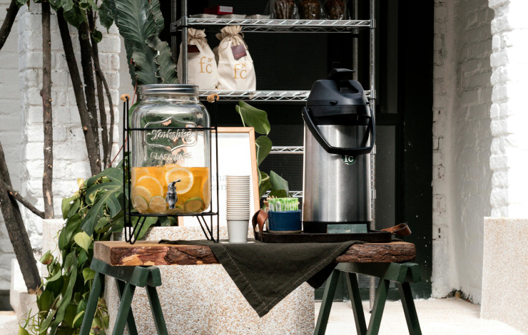 Dryckesdispenser och kaffetermos