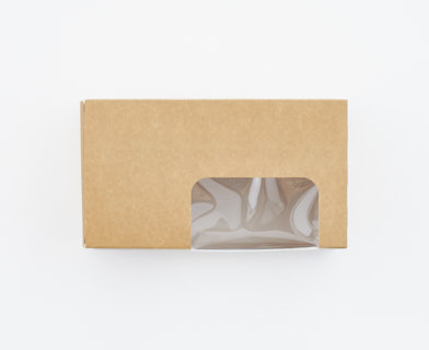 Naturfärgad bakelseform med fönster