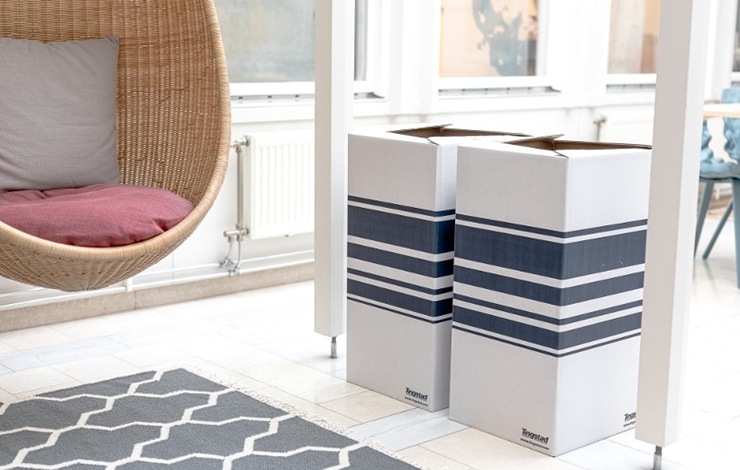 Enkla papperskorgar av wellpapp